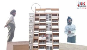 9ನೇ ಮಹಡಿಯಿಂದ ಹಾರಲು ಮುಂದಾಗಿದ್ದ, ಯುವಕ ಪೊಲೀಸರ ವಶ..!